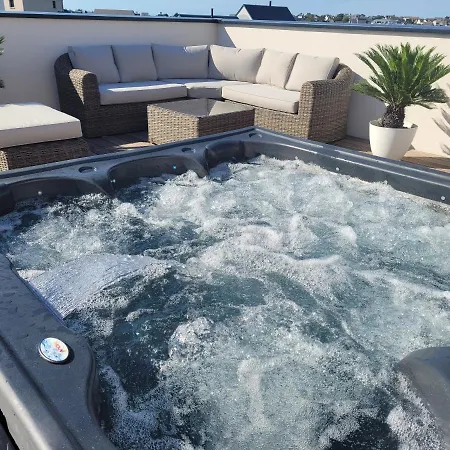 La Thelma 5 Etoiles, Piscine, Sauna Et Jacuzzi Granville