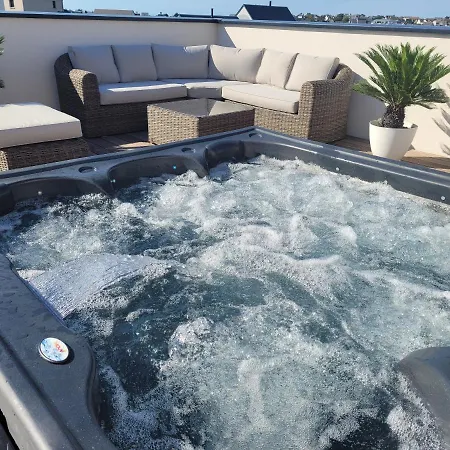 La Thelma 5 Etoiles, Piscine, Sauna Et Jacuzzi Granville