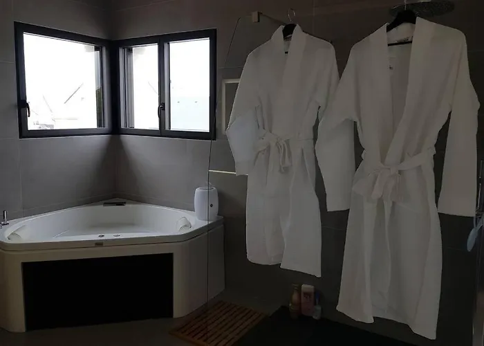 La Thelma 5 étoiles, Piscine, Sauna Et Jacuzzi Villa *