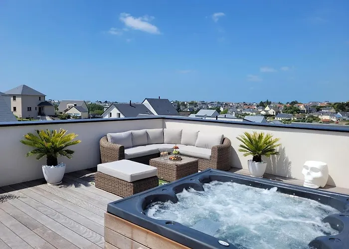 La Thelma 5 étoiles, Piscine, Sauna Et Jacuzzi